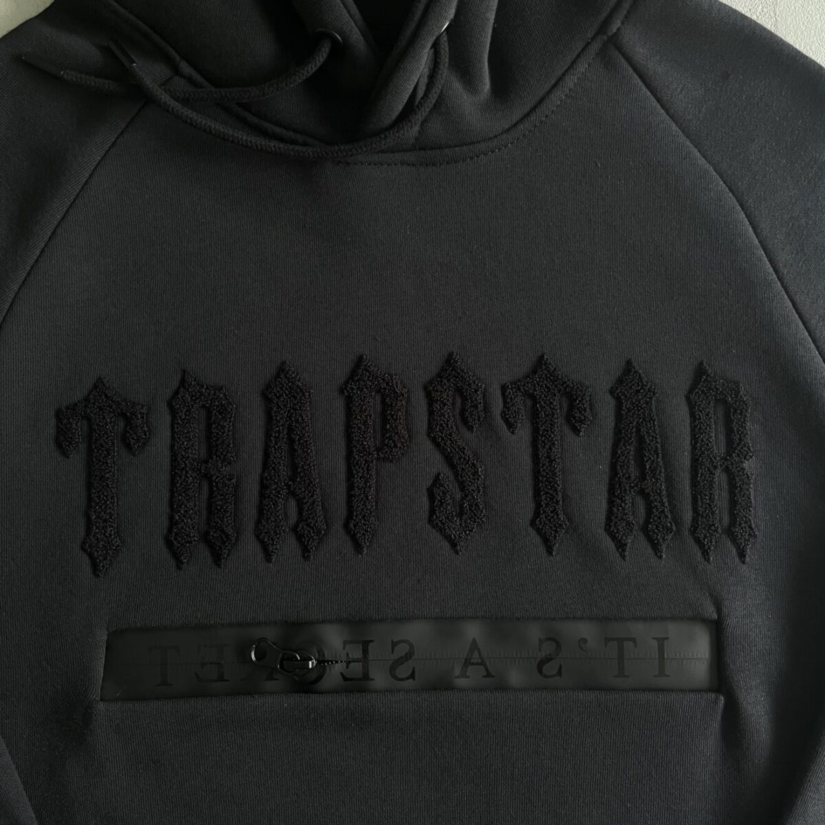 DECODE CHENILLE 2.0 – BLACK OUT - immagine 6