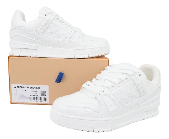 TRAINER LV WHITE LYCHEE LACQUER SKIN