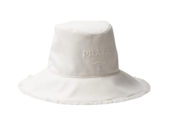 BERRETTO - PRADA A SECHIELLO CON LOGO RICAMATO BIANCO