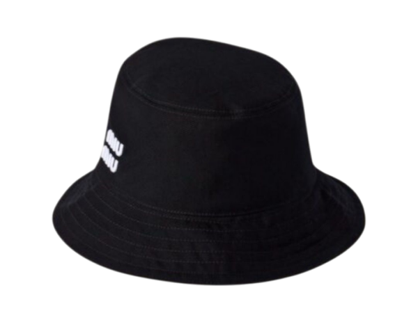 BERRETTO - MIU MIU NERO CON LOGO RICAMATO